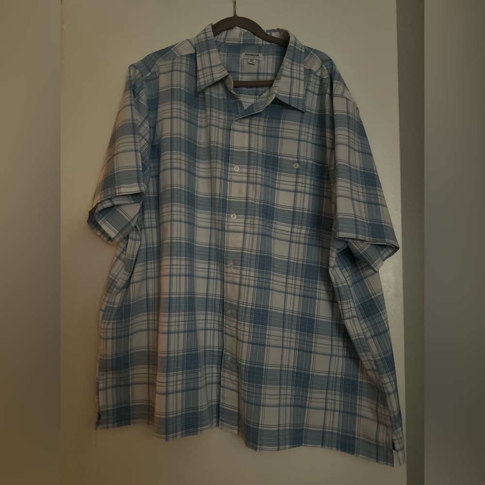 Haggar Men's Light Blue and White Plaid Shirt
